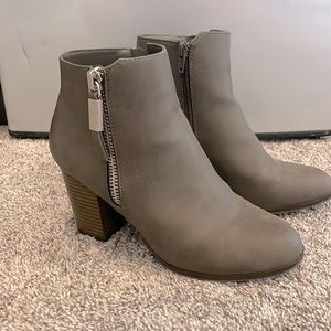 Gray Ankle boot- Apt. 9